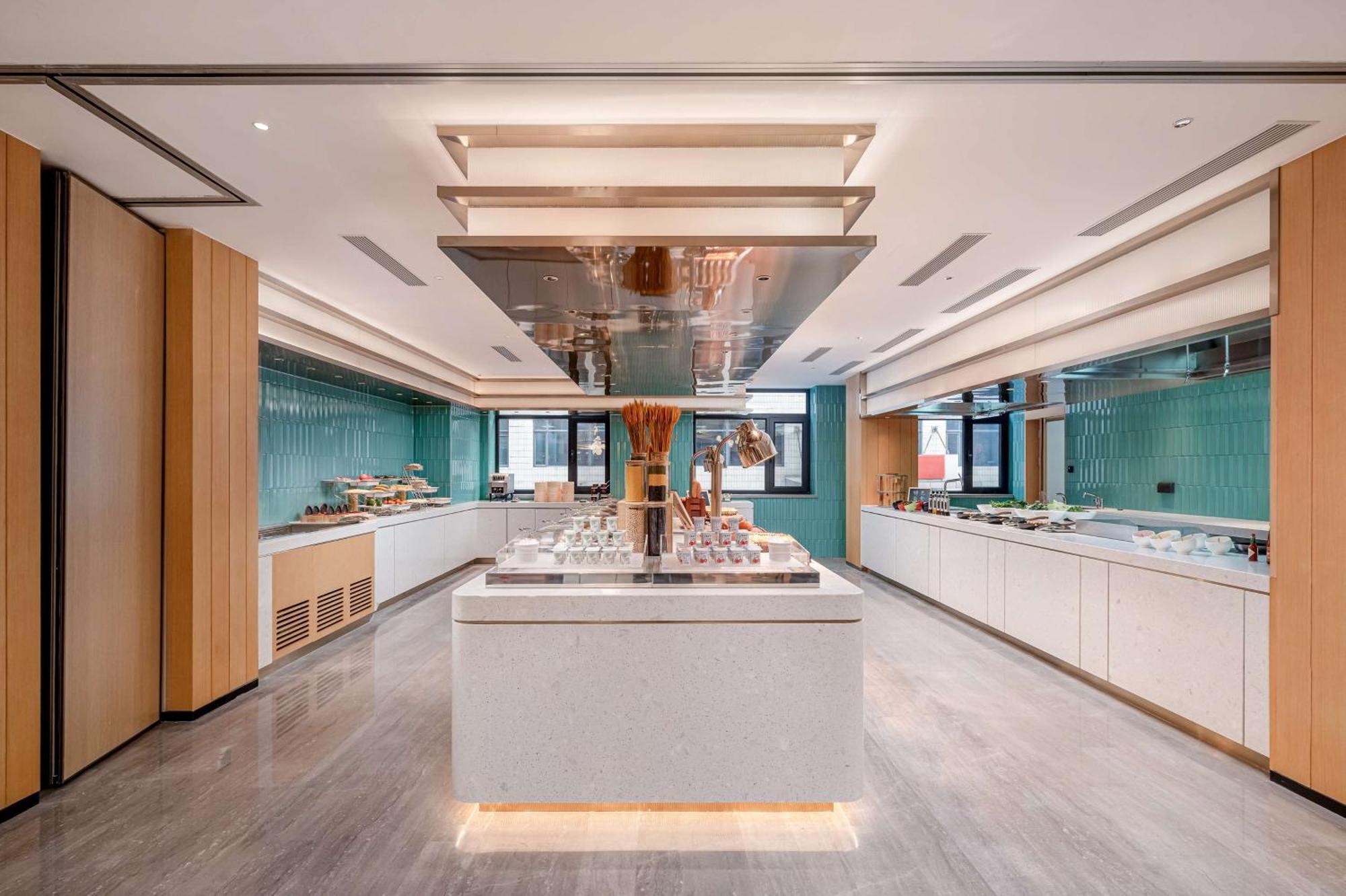 Hilton Garden Inn Beijing Temple Of Heaven East Gate Station 외부 사진